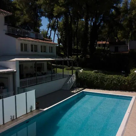 Villa Muses *