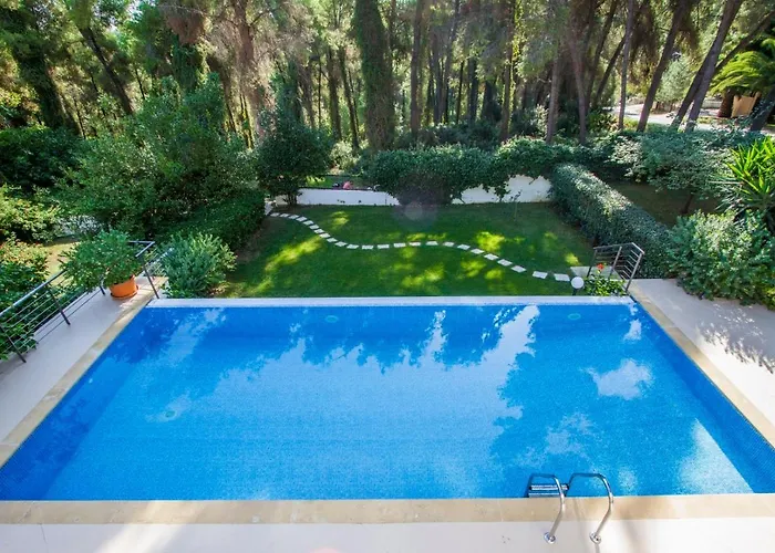 Villa Muses Villas